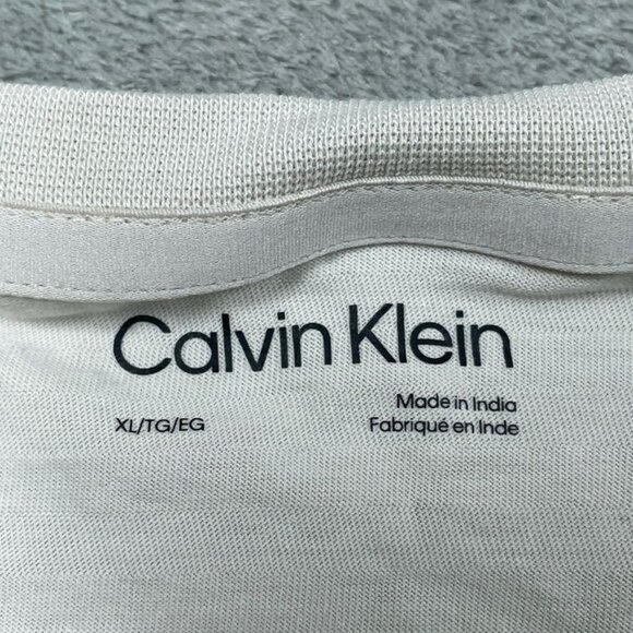 Calvin Klein Mens White Crew Neck T-Shirt Size XL 100% Cotton d0726 - Picture 2 of 7